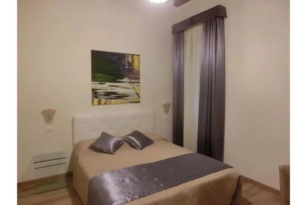 Room, Ca Lucrezia, Venice