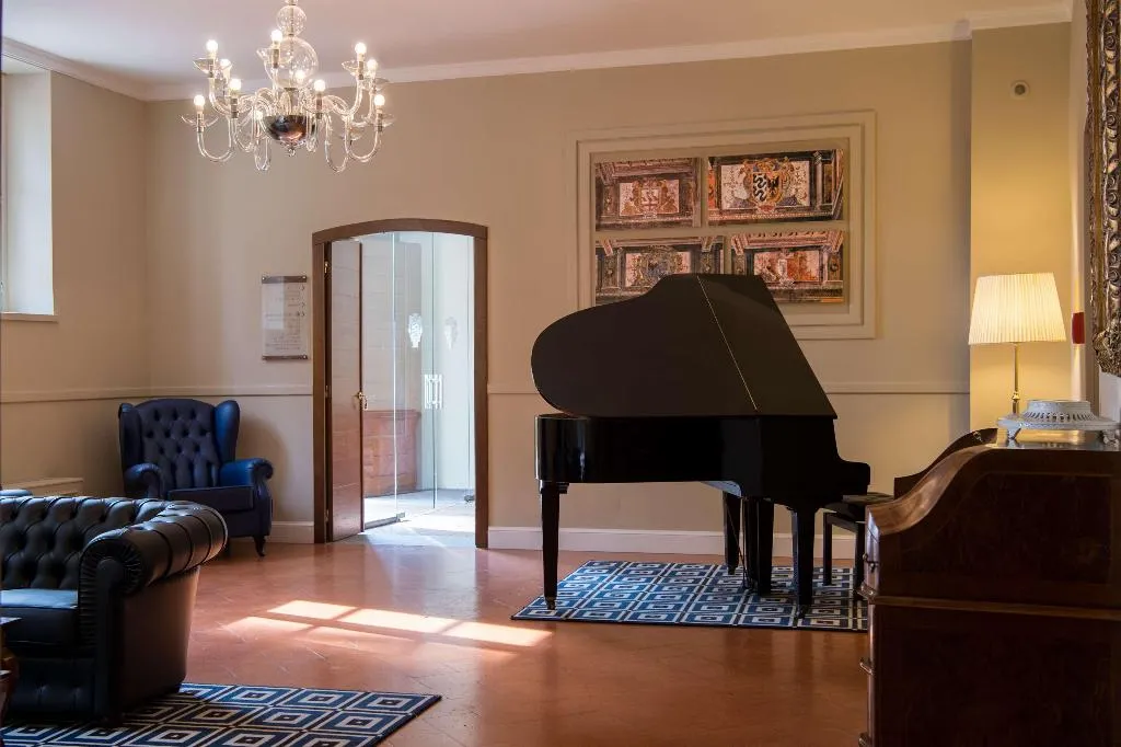 Lobby, Grand Hotel Villa Torretta, Curio by Hilton, Milan