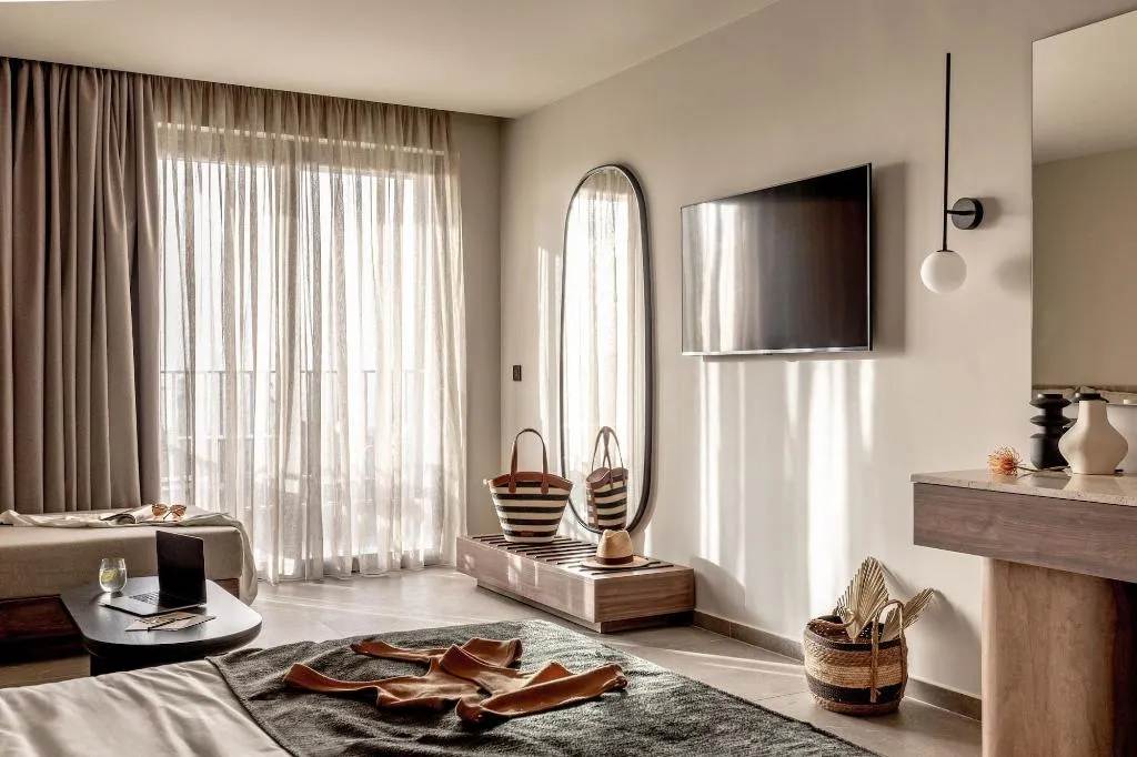Room, Elios Hill - Sun Kissed Happiness, Crete