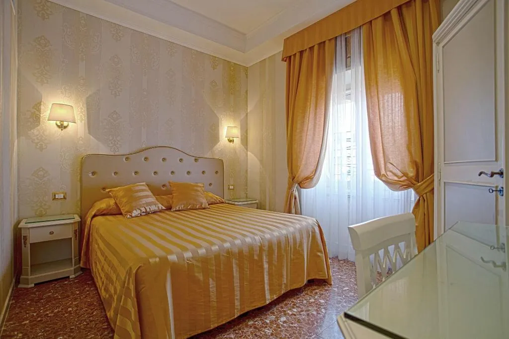 Room, Navona Queen Rooftop, Rome