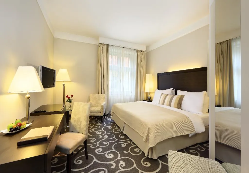Double or Twin CLASSIC CITY VIEW Room, Grand Hotel Bohemia, Prague
