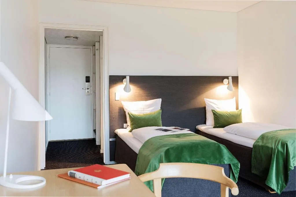 QUADRUPLE SUPERIOR Room, Sure Hotel by Best Western Schaeffergaarden, Copenhagen
