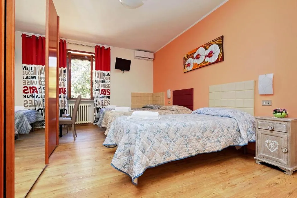 Room, Antico Platano, Rome