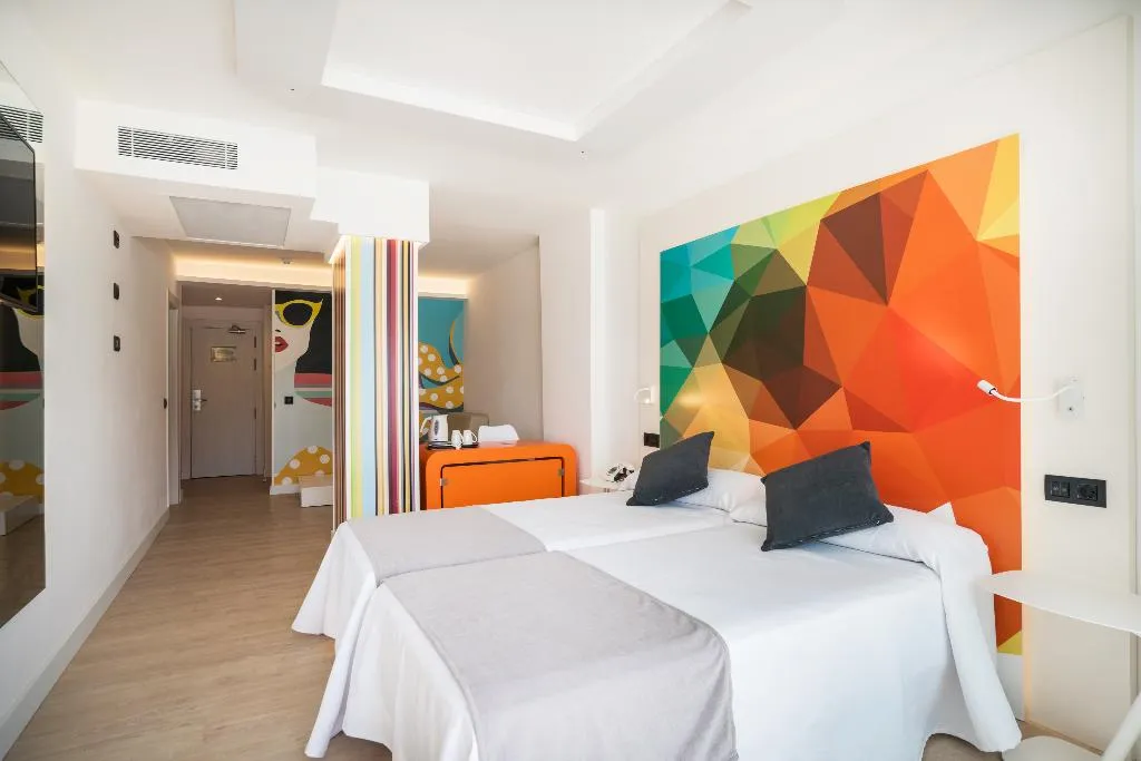 Double or Twin SUPERIOR POOL VIEW Room, THB Naeco Ibiza, Ibiza