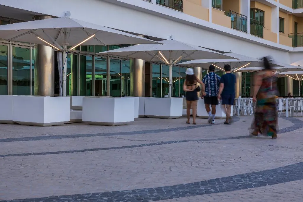 Terrace, Dunamar Hotel Apartamentos, Algarve
