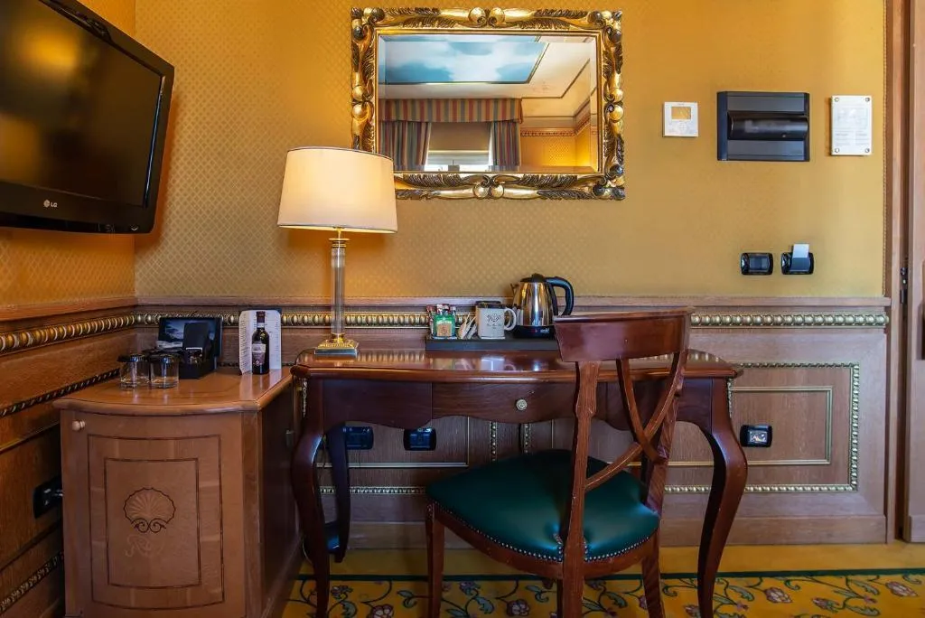 DOUBLE PREMIUM Room, River Palace Hotel, Rome