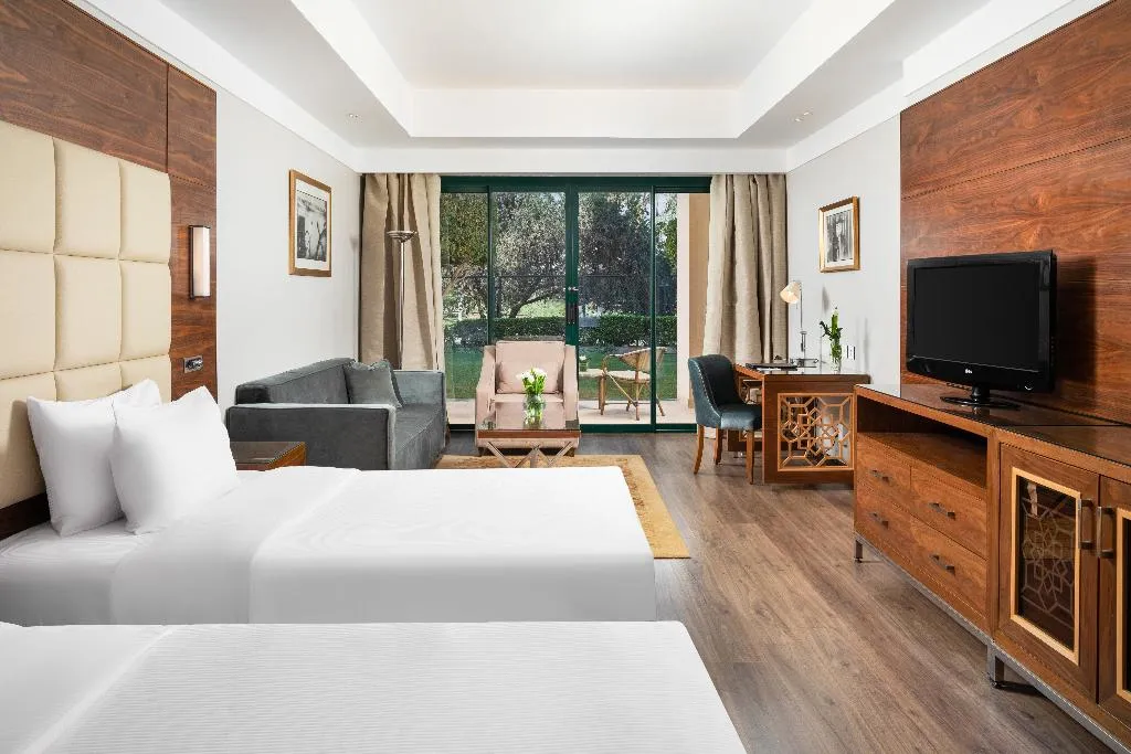 TWIN EXECUTIVE SUPERIOR Room, Hilton Pyramids Golf, Cairo