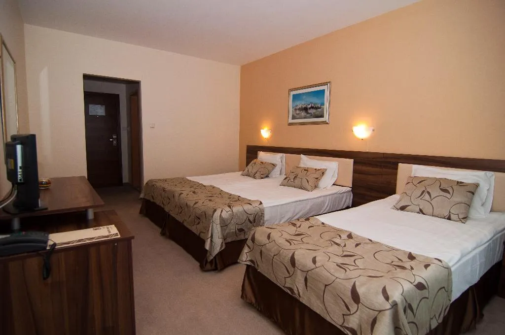 TRIPLE STANDARD Room, Hotel Regatta Palace, Bourgas