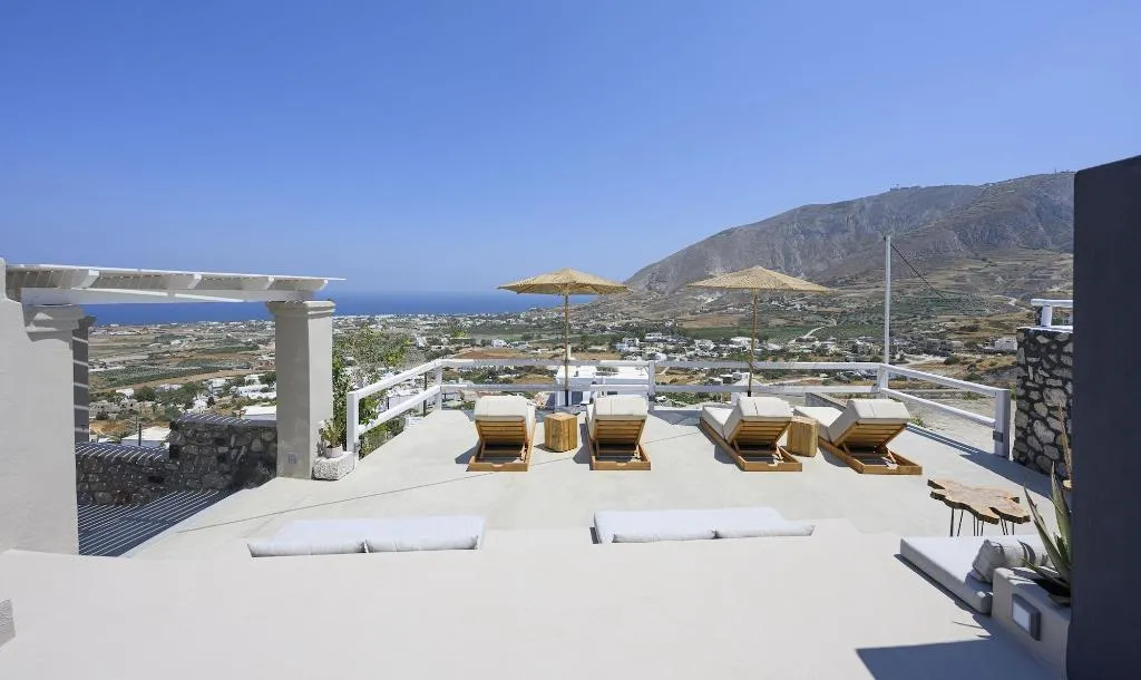 General view, Nano Suites, Santorini
