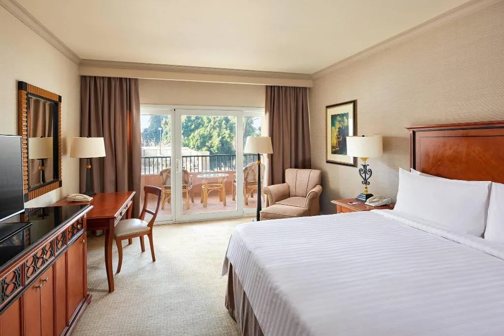 DOUBLE KING SIZE BED Room, Cairo Marriott hotel & Omar Khayyam Casino, Cairo