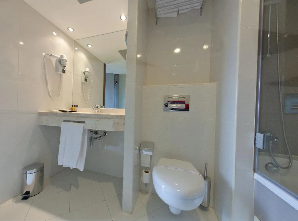 SINGLE STANDARD Room, TURIM Luxe Hotel, Lisbon