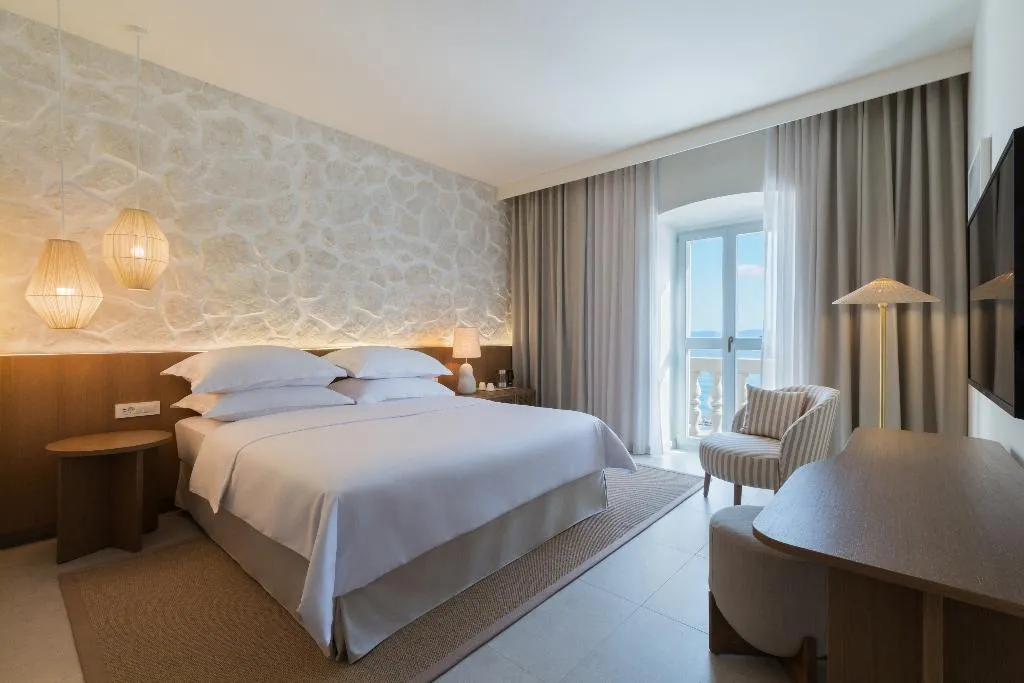 DOUBLE SIDE SEA VIEW Room, Heritage Hotel Kastelet, Split