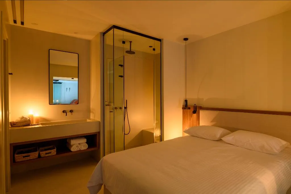 SUITE PREMIUM Room, Potnia Theron Suites, Santorini