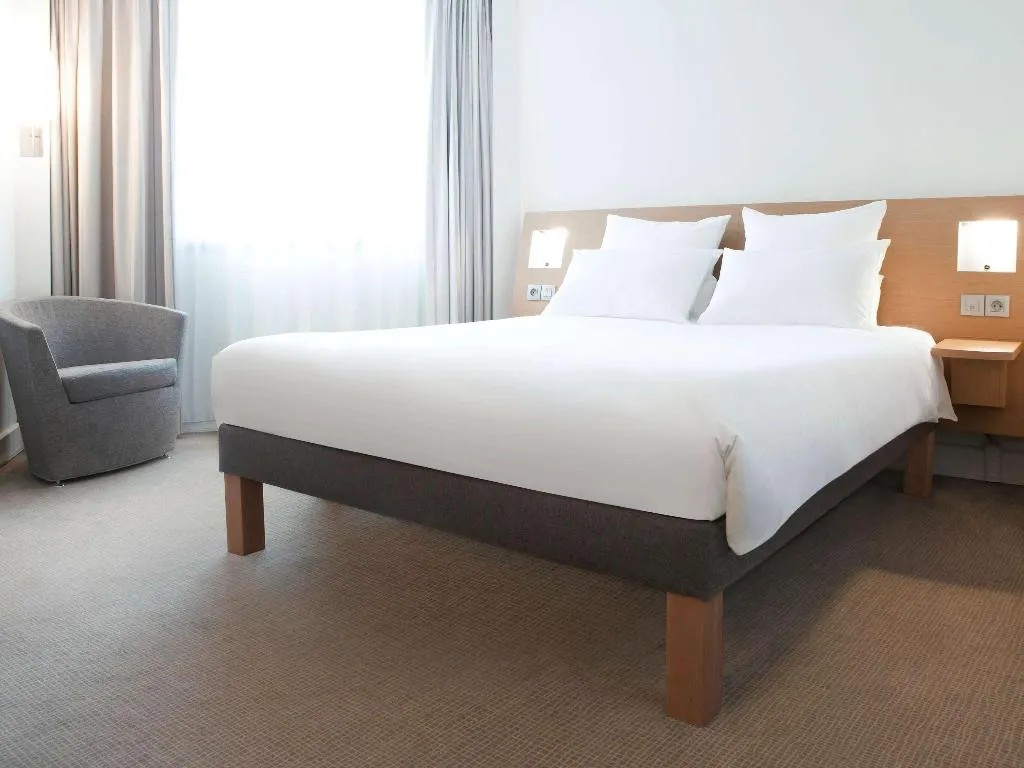 Double or Twin STANDARD Room, Novotel Athenes, Athens