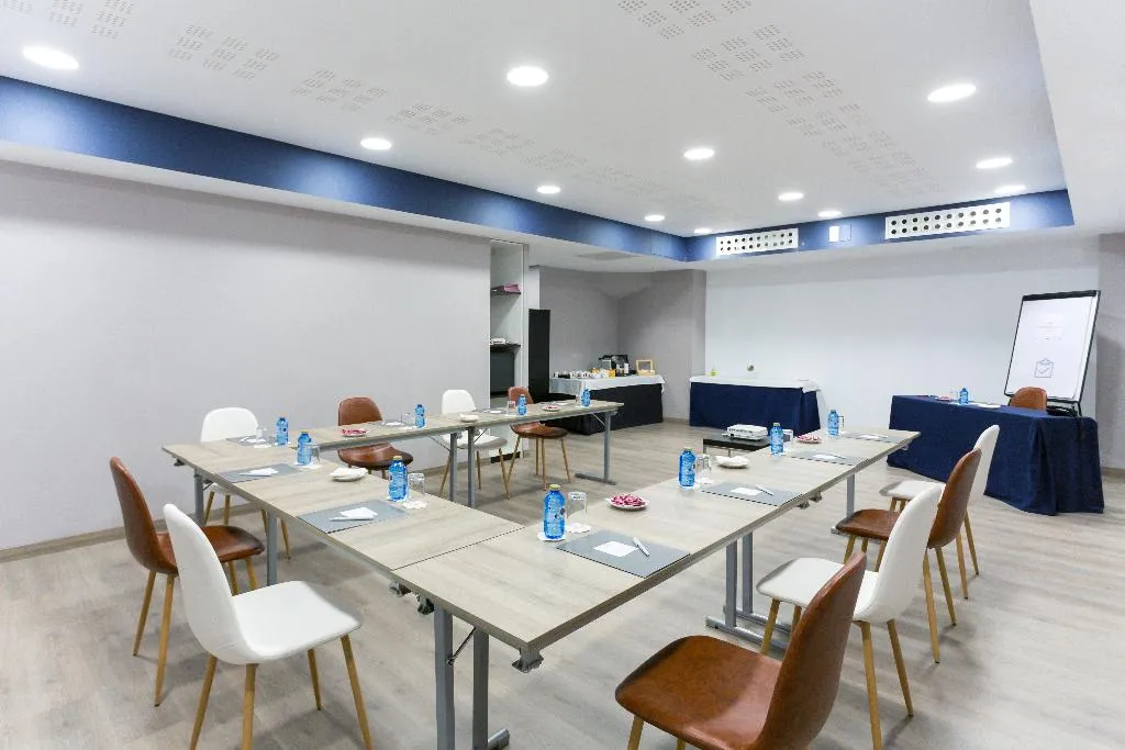 Conferences, Crowne Plaza Madrid Airport, Madrid