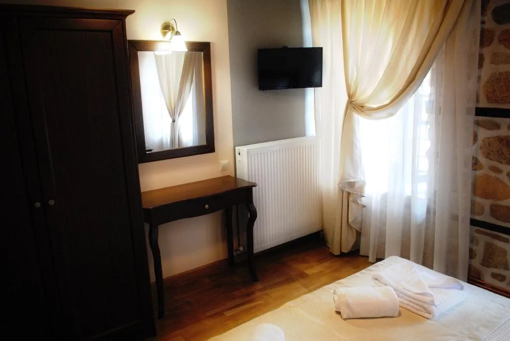 Double or Twin STANDARD Room, Mansion Chorostasi, Halkidiki