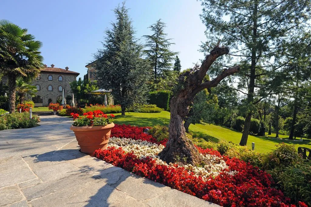 General view, Castello di Casiglio, Milan