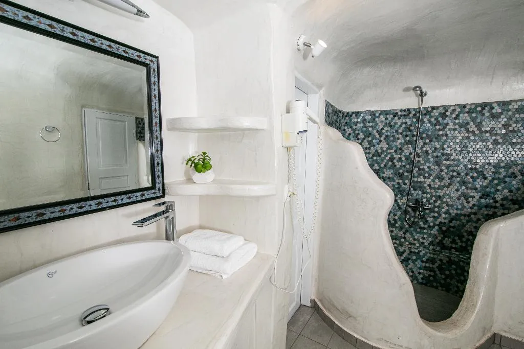 SUITE HONEYMOON Room, Vogue Suites, Santorini