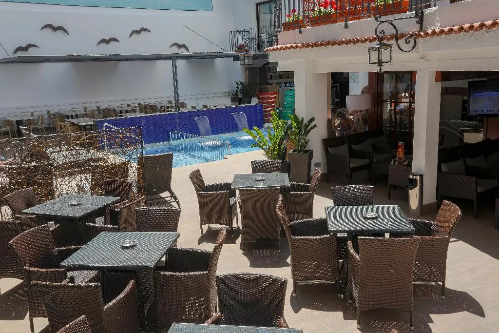 Terrace, Hotel Neptuno Calella, Costa Brava