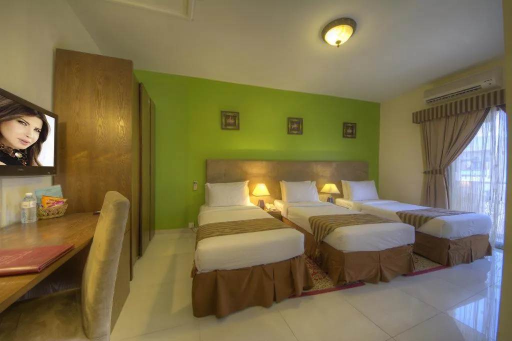 Room, Hyde Park, Dubai