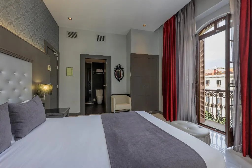 DOUBLE SINGLE USE SUPERIOR Room, Hotel Ciutadella Barcelona, Barcelona