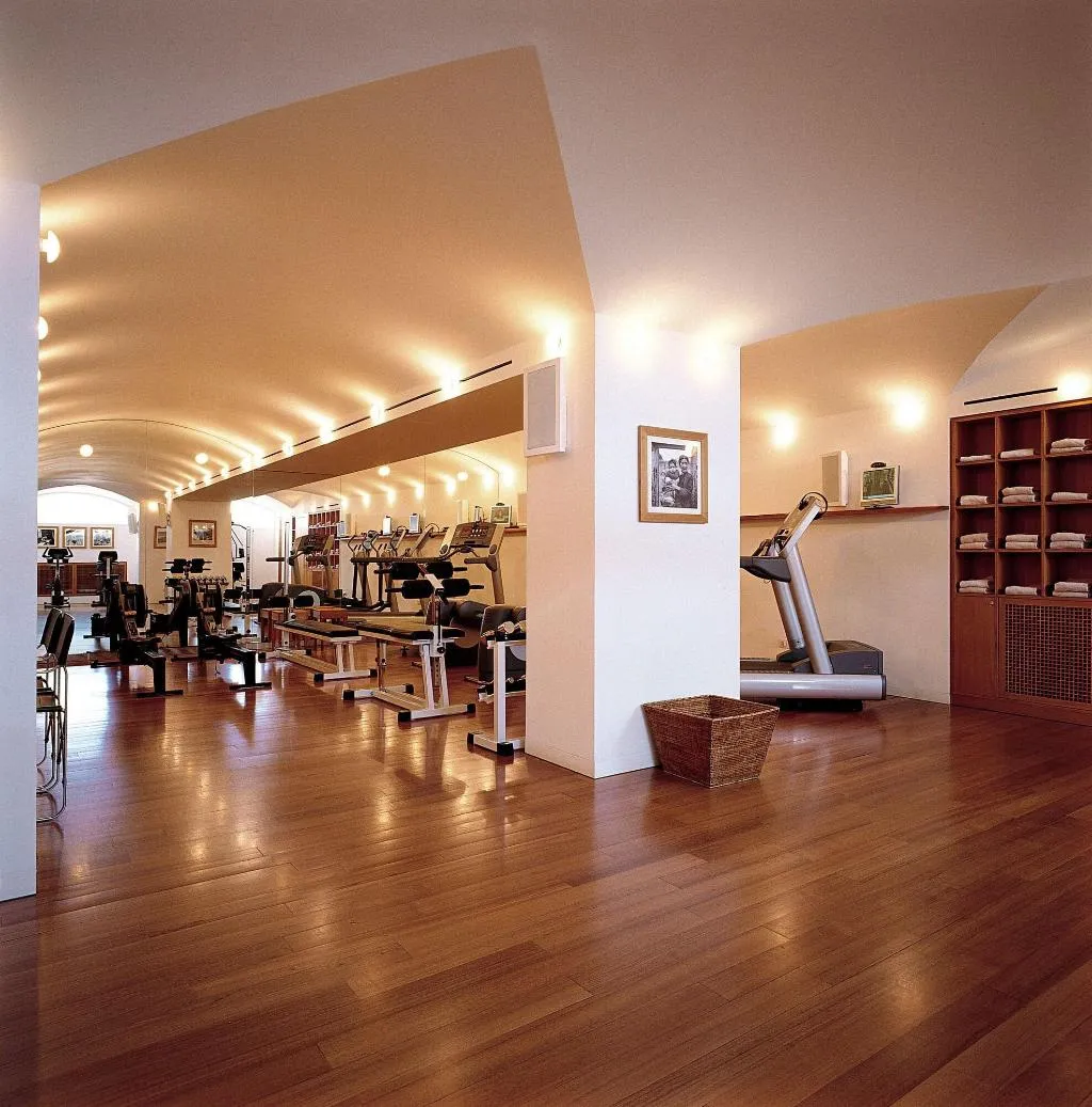 Sports and Entertainment, Le Sirenuse, Naples