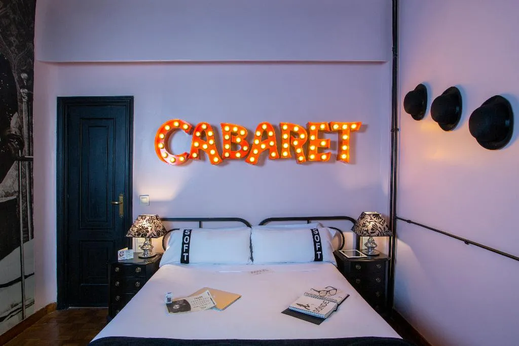 DOUBLE STANDARD Room, Casual del Teatro Madrid, Madrid