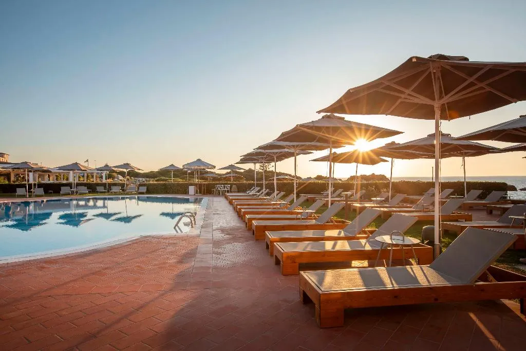 Pool, Mangia's Santa Teresa Sardinia, Curio Collection, Olbia