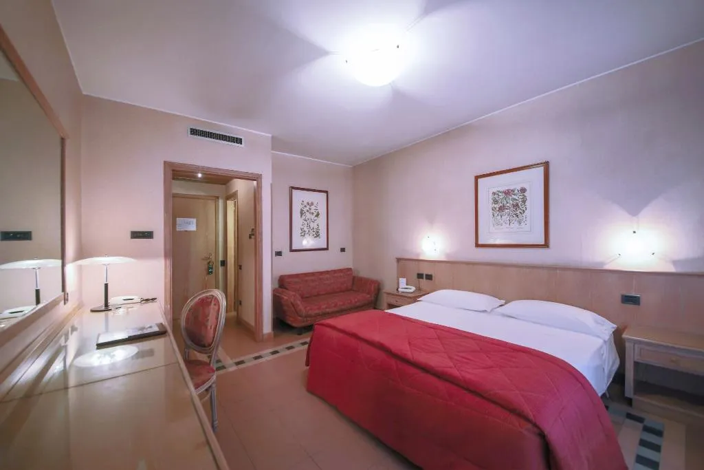 DOUBLE SINGLE USE ECONOMY Room, Monica Hotel Fiera, Milan