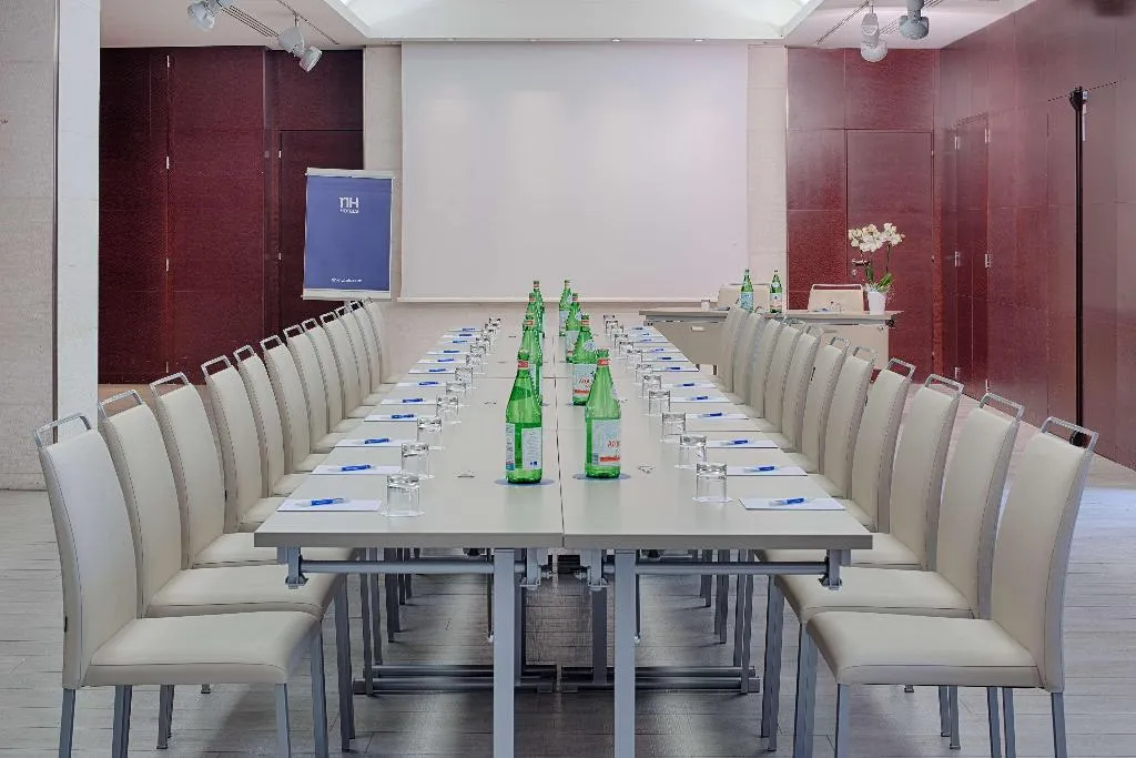 Conferences, NH Palermo, Palermo