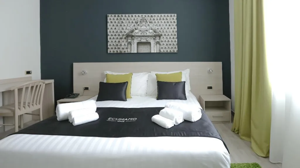 DOUBLE CLASSIC Room, Ecumano Space, Naples