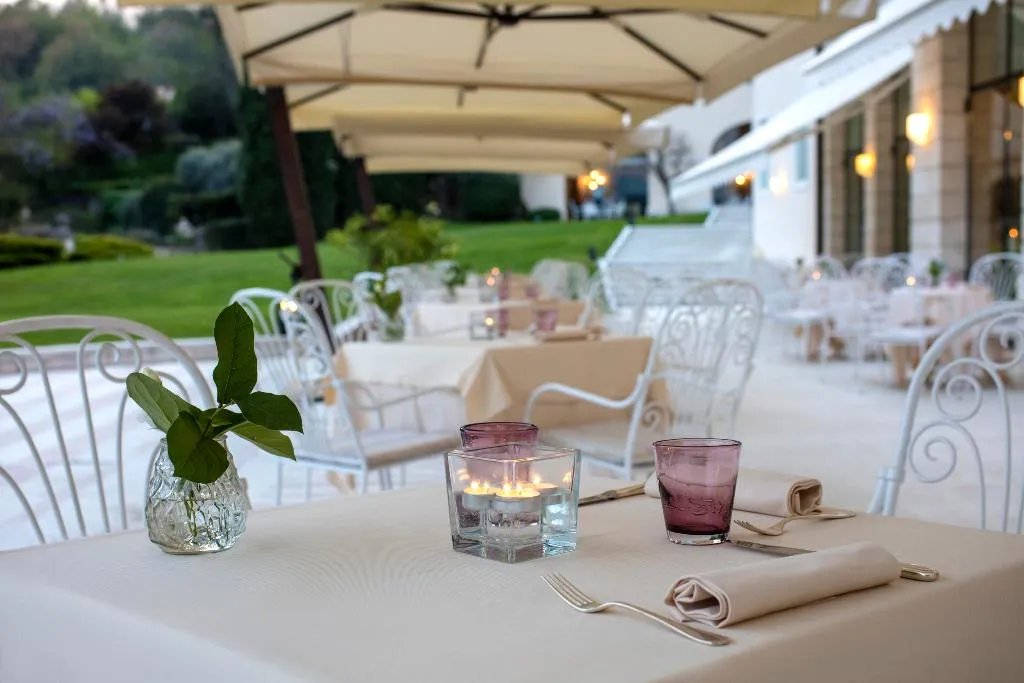 Terrace, Villa Michelangelo Vicenza - Starhotels Collezione, Venice