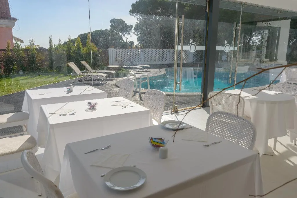Restaurant, Amazonia Estoril Hotel, Lisbon