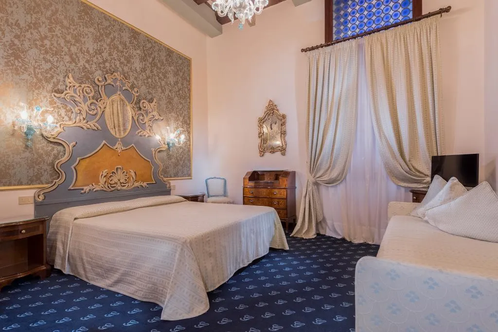 DOUBLE SUPERIOR Room, Giorgione Hotel, Venice