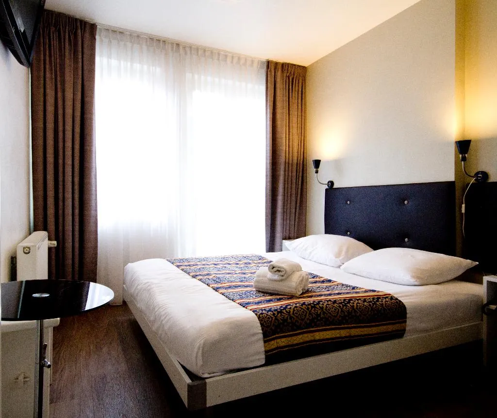 Double or Twin STANDARD Room, Acostar Hotel, Amsterdam