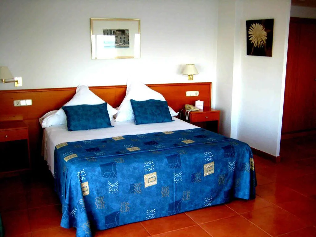 Room, Nieves Mar, Costa Brava