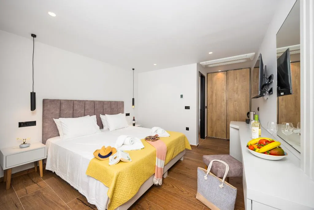 Double or Twin DELUXE GARDEN VIEW Room, Nobile Hotel, Corfu