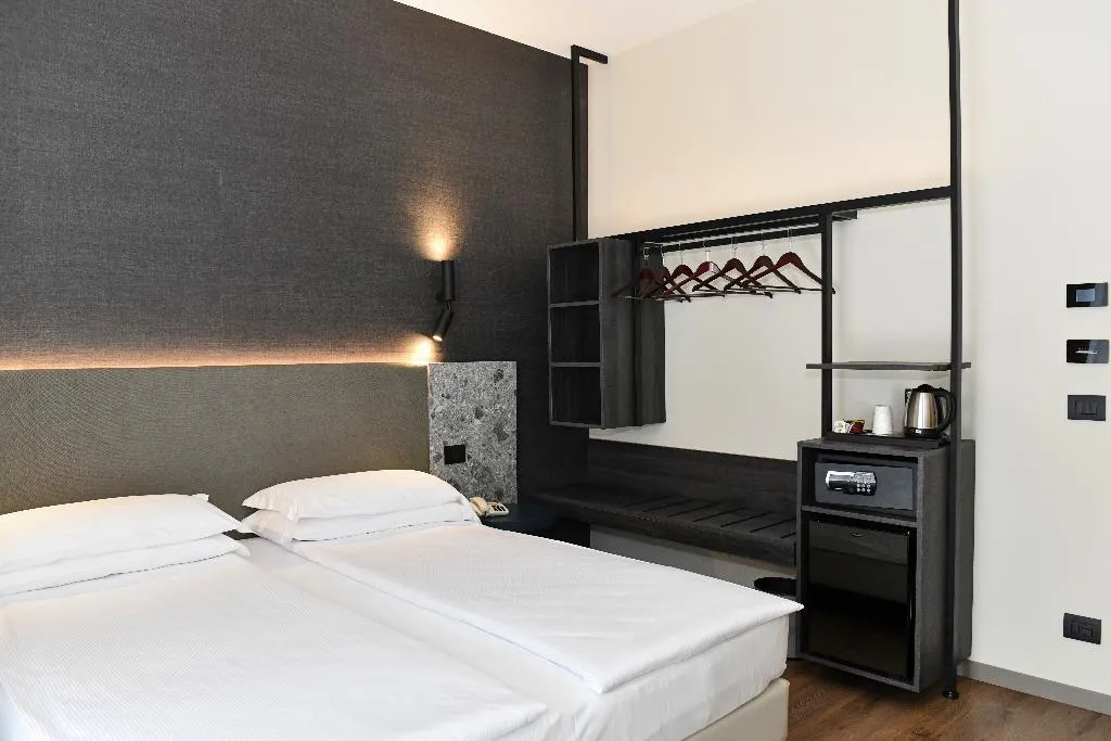 DOUBLE SUPERIOR Room, Eden Hotel, Venice