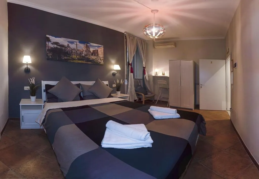 Room, Martini Rooms, Naples