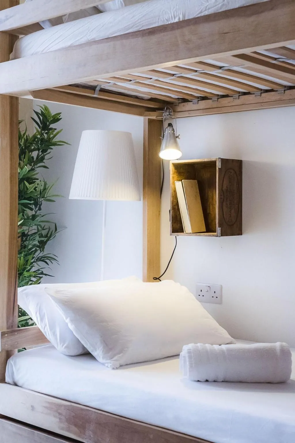 Room, Two Pillows Boutique Hostel, Malta