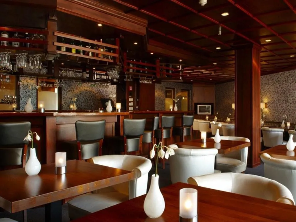 Bar, Van der Valk Hotel Volendam, Amsterdam