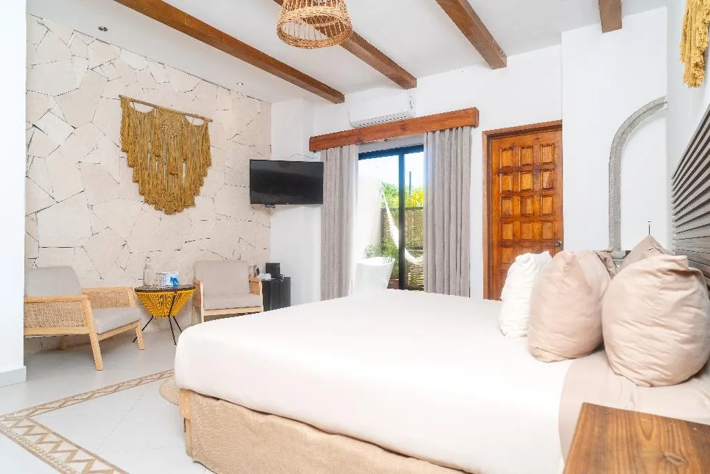DOUBLE DELUXE Room, Mezcal Boutique Hotel, Cancun Area