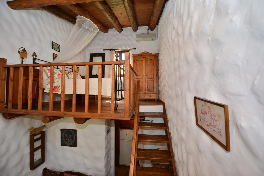 Double or Twin STANDARD Room, Viglatoras Traditionals Apartments, Crete