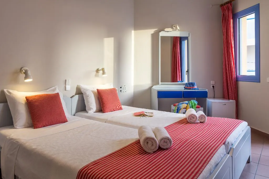 TRIPLE STANDARD Room, Hersonissos Central, Crete