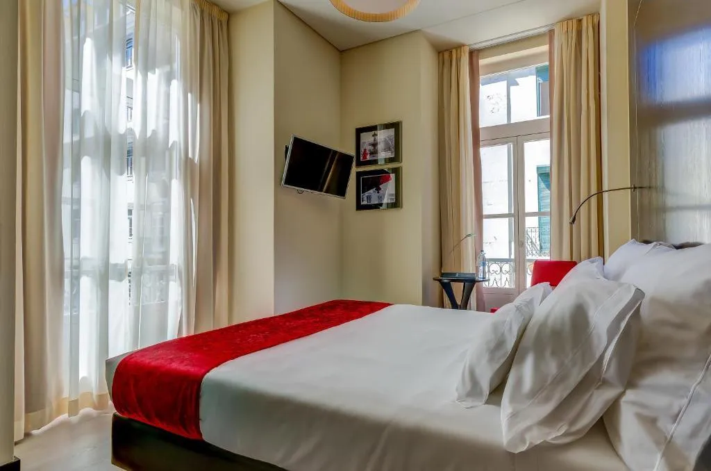Double or Twin STANDARD Room, behotelisboa, Lisbon
