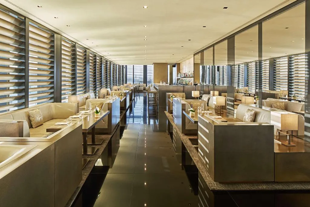 Bar, Armani Hotel Milano, Milan