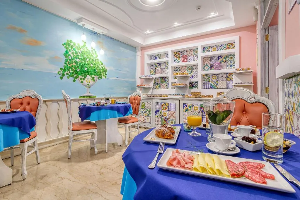 Restaurant, Hotel Prestige, Naples