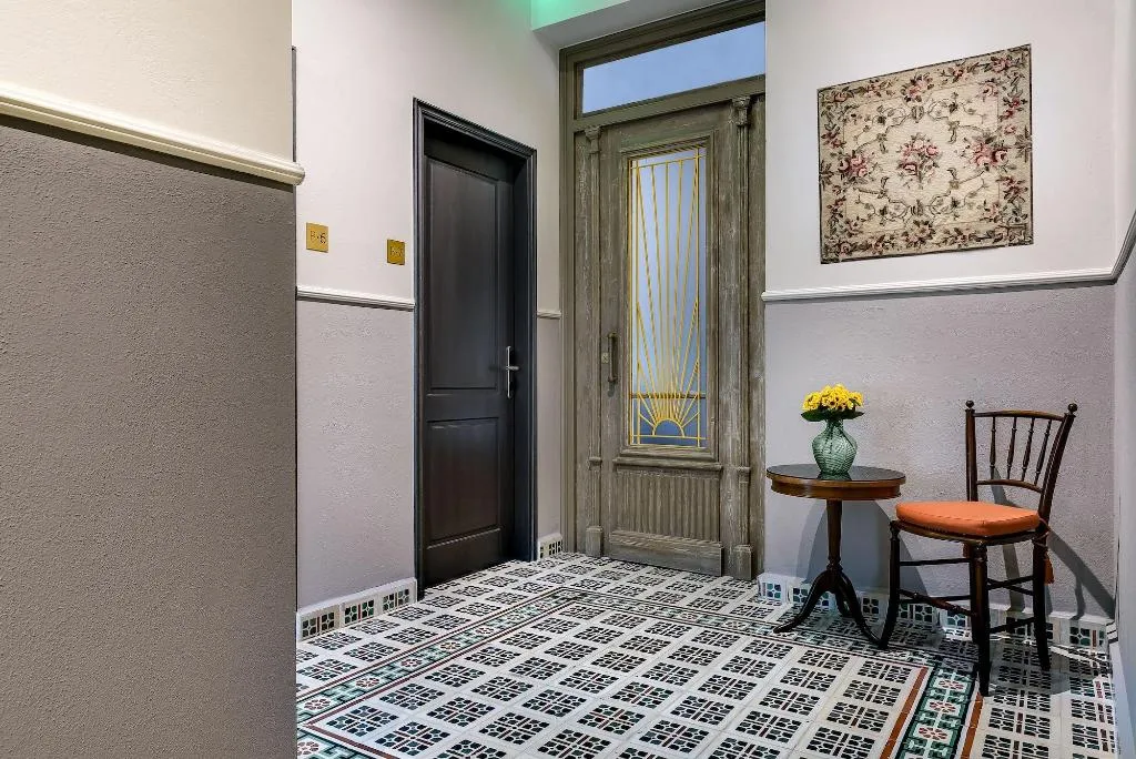 Lobby, Mosaic, Crete