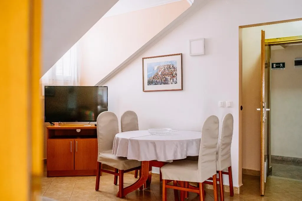 APARTMENT SEA VIEW TWO BEDROOMS Room, Vila Curic, Dubrovnik
