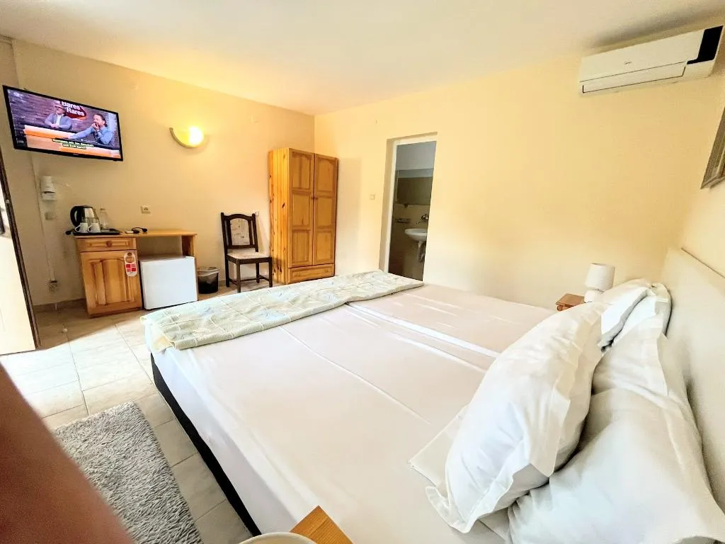Double or Twin ECONOMY Room, Lotus, Bourgas
